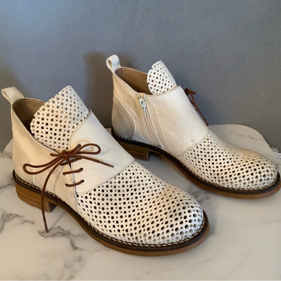 Casta Ravva Cream Mesh Leather Light Weight Size 38 - Picture 2 of 11